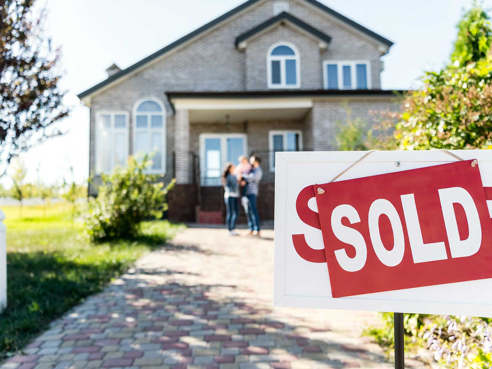 Navigating the Canadian Housing Market: A Guide for First-Time Buyers