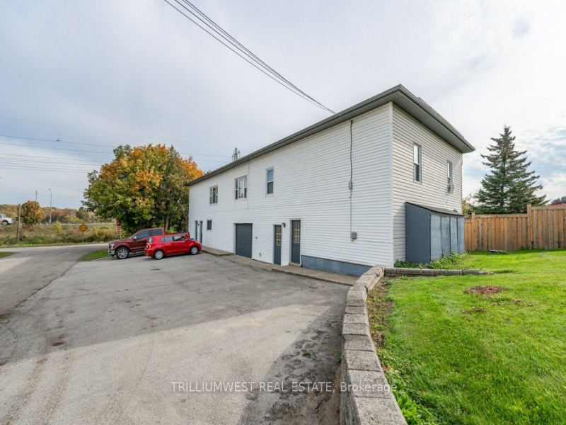 154-156 Freelton Rd, Hamilton, Ontario L8B 0Z5,X7241862