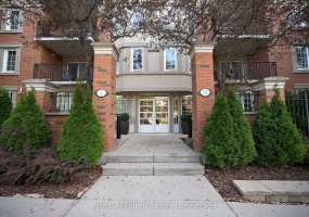 2301 Parkhaven Blvd, Oakville, Ontario L6H 6V6,W9359820