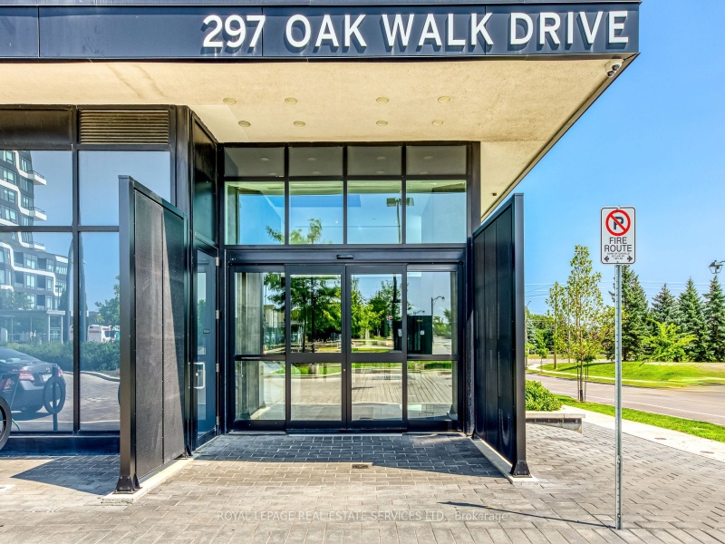 297 Oak Walk Dr, Oakville, Ontario L6H 3R6,W9357251