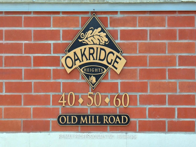 50 Old Mill Rd, Oakville, Ontario L6J 7W1,W9366339