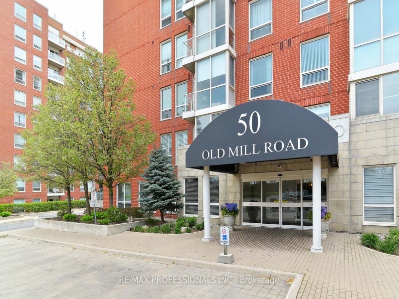 50 Old Mill Rd, Oakville, Ontario L6J 7W1,W9366339