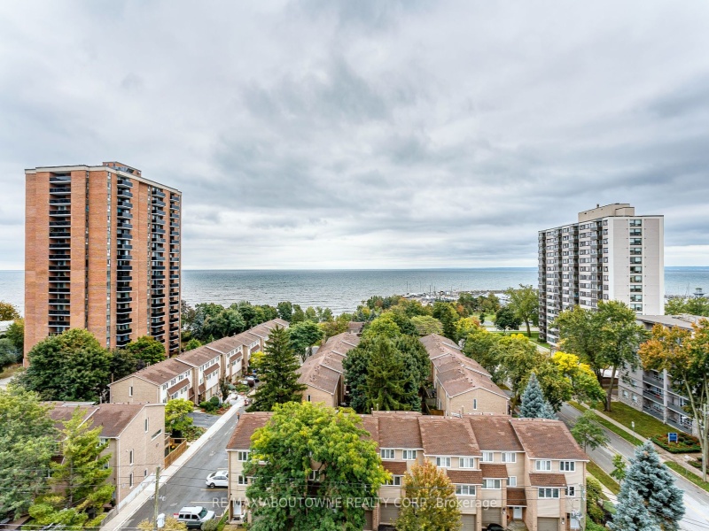 2263 Marine Dr, Oakville, Ontario L6L 5K1,W9366823