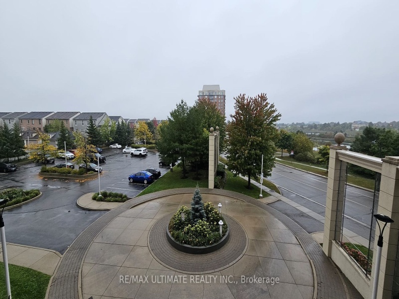 2365 Central Park Dr, Oakville, Ontario L6H 0C7,W9367661