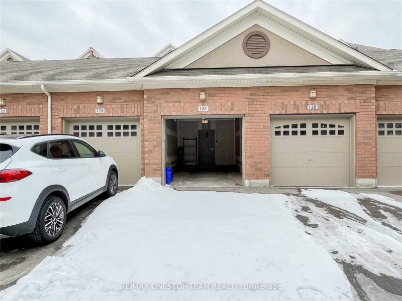 2338 Taunton Rd, Oakville, Ontario L6H 0L3,W9373923