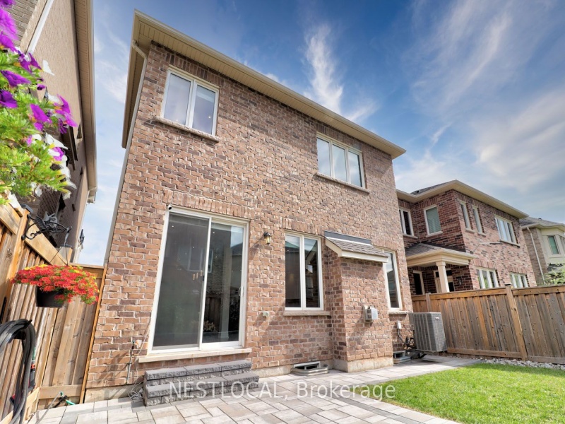 173 Sixteen Mile Dr, Oakville, Ontario L6M 0T7,W9364075