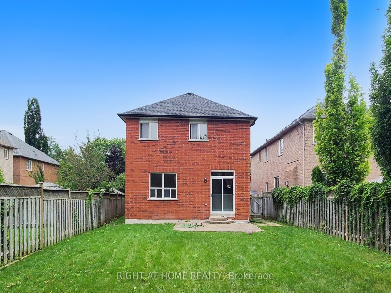 2099 Bloomfield Dr, Oakville, Ontario L6M 3W4,W9364118