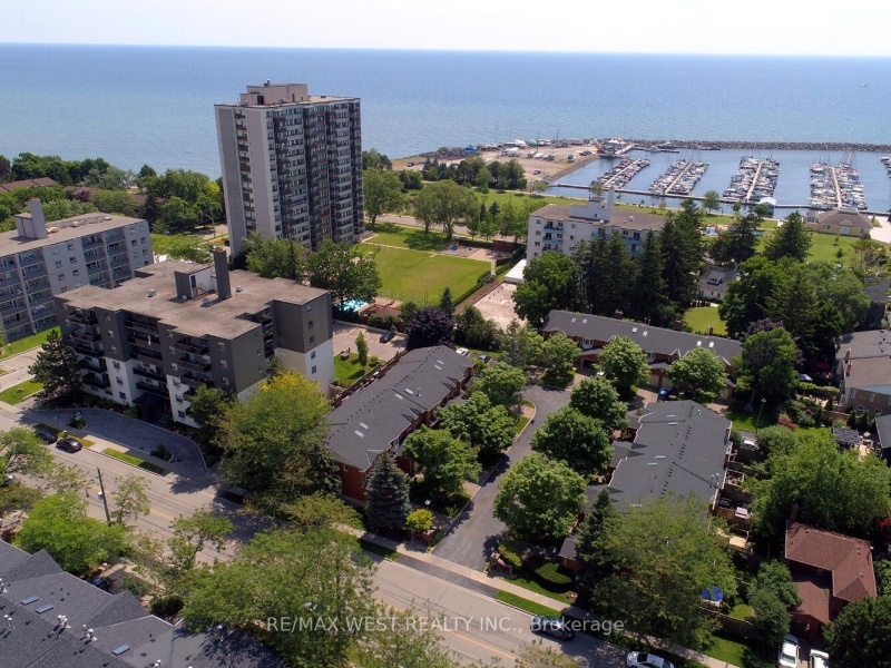 2365 Marine Dr, Oakville, Ontario L6L 1C5,W9371447