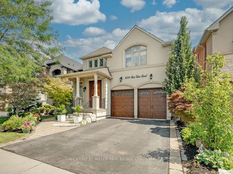 2240 Pine Glen Rd, Oakville, Ontario L6M 0G5,W9369144