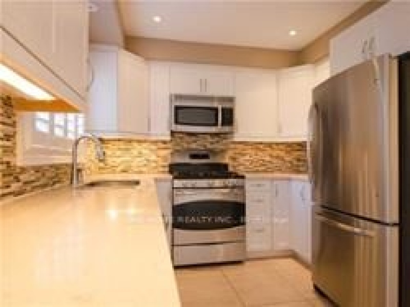 251 O'donoghue Ave, Oakville, Ontario L6H 3W5,W9364596