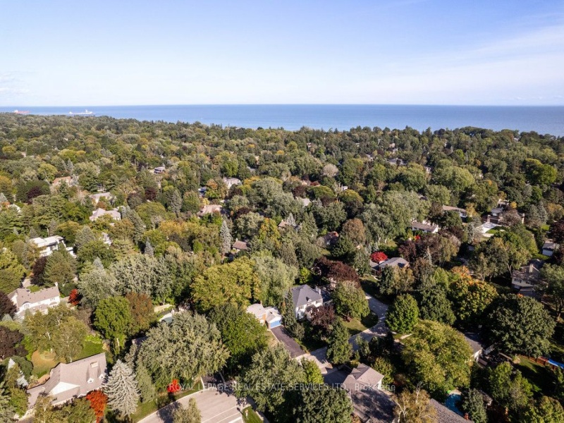 273 Cairncroft Rd, Oakville, Ontario L6J 4M5,W9365160