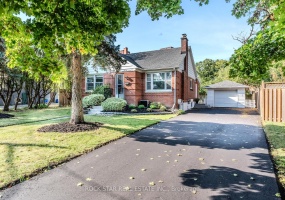 29 Crescent Rd, Oakville, Ontario L6K 1W3,W9374453