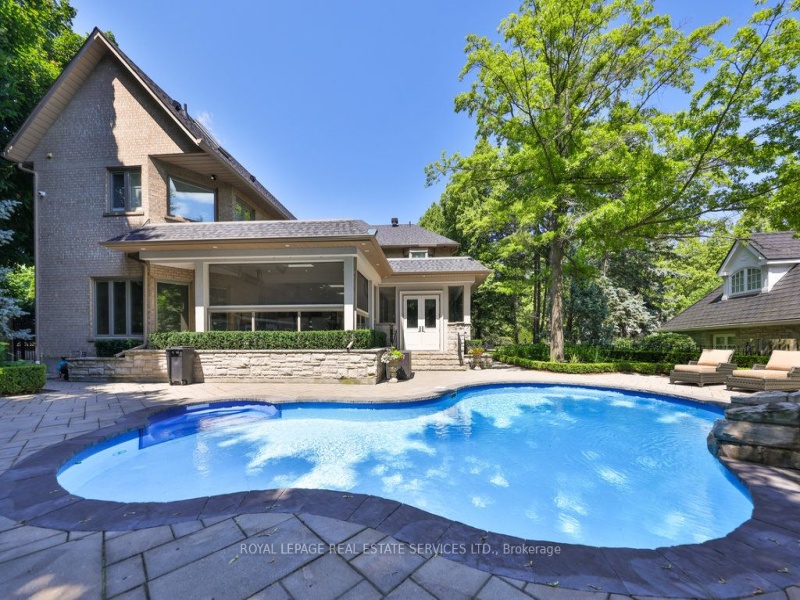 24 Raymar Pl, Oakville, Ontario L6J 6M1,W9373925