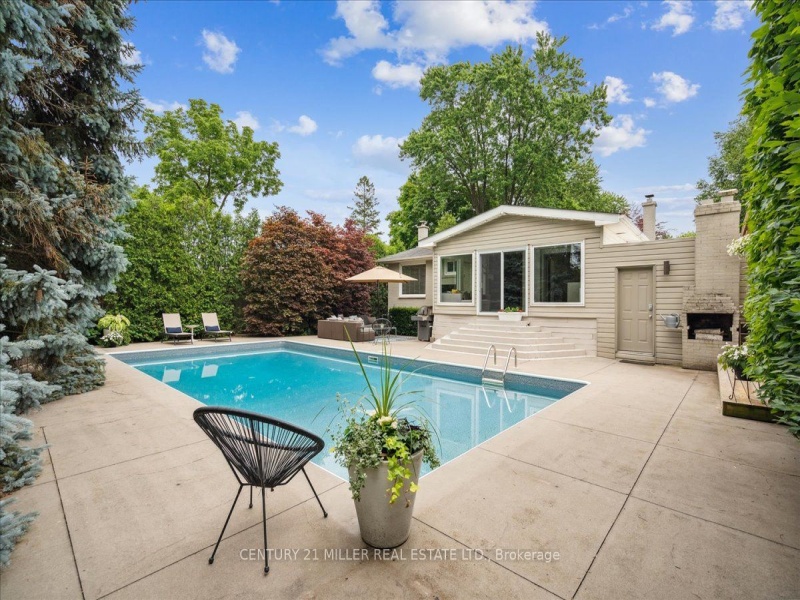 1129 Shaw St, Oakville, Ontario L6L 2S1,W9373706